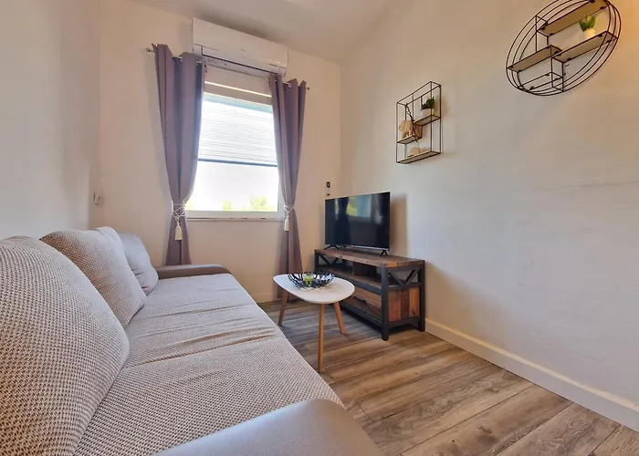Urban Solo Suites